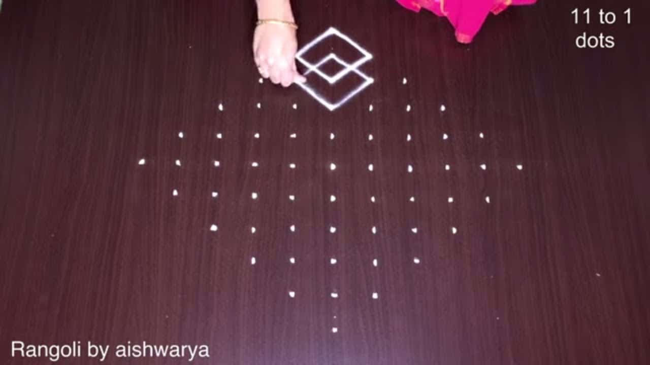 11 Dots Rangoli With Geometrical Shapes