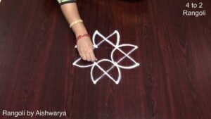 4 Dots Vilakku Kolam
