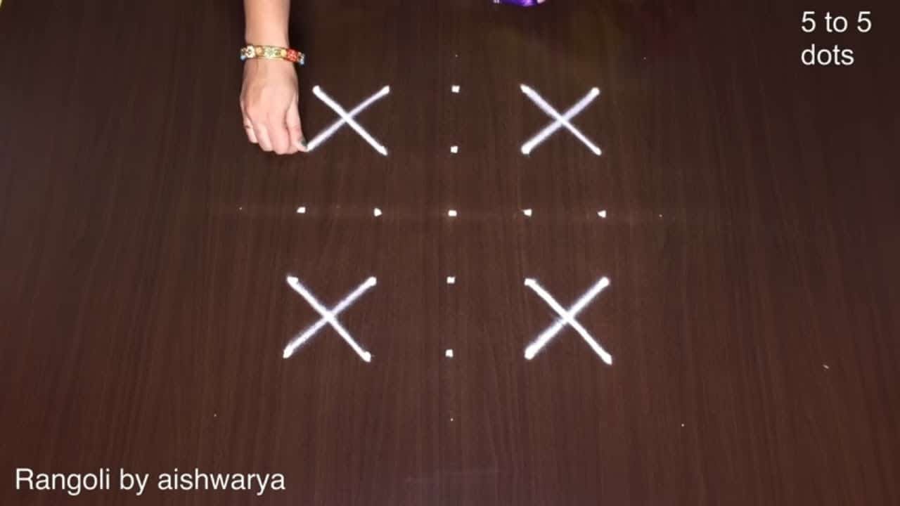 5 Dots Simple Flower Kolam