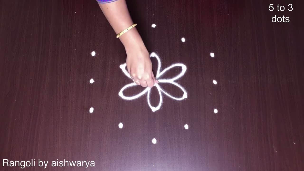 5 Middle Dots Rose Flower Rangoli
