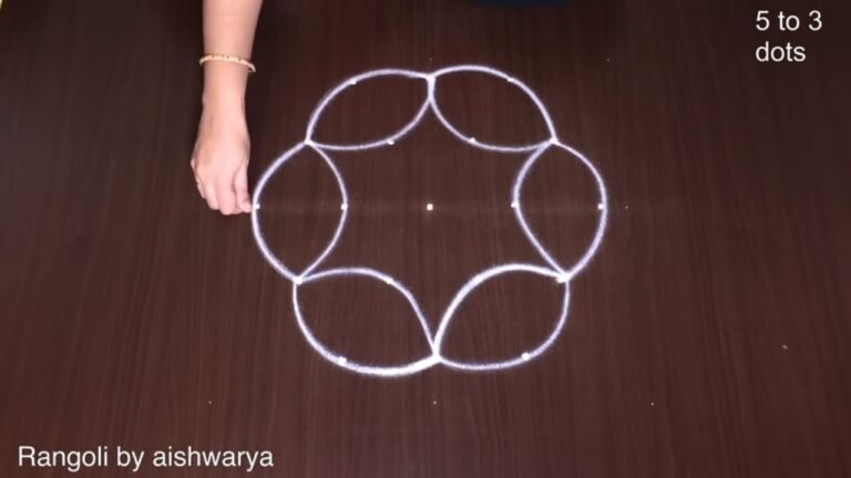 5-to-3 interlaced dot kolam