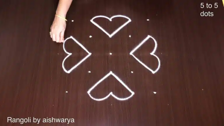 5x5 Dots Trendy Kolam