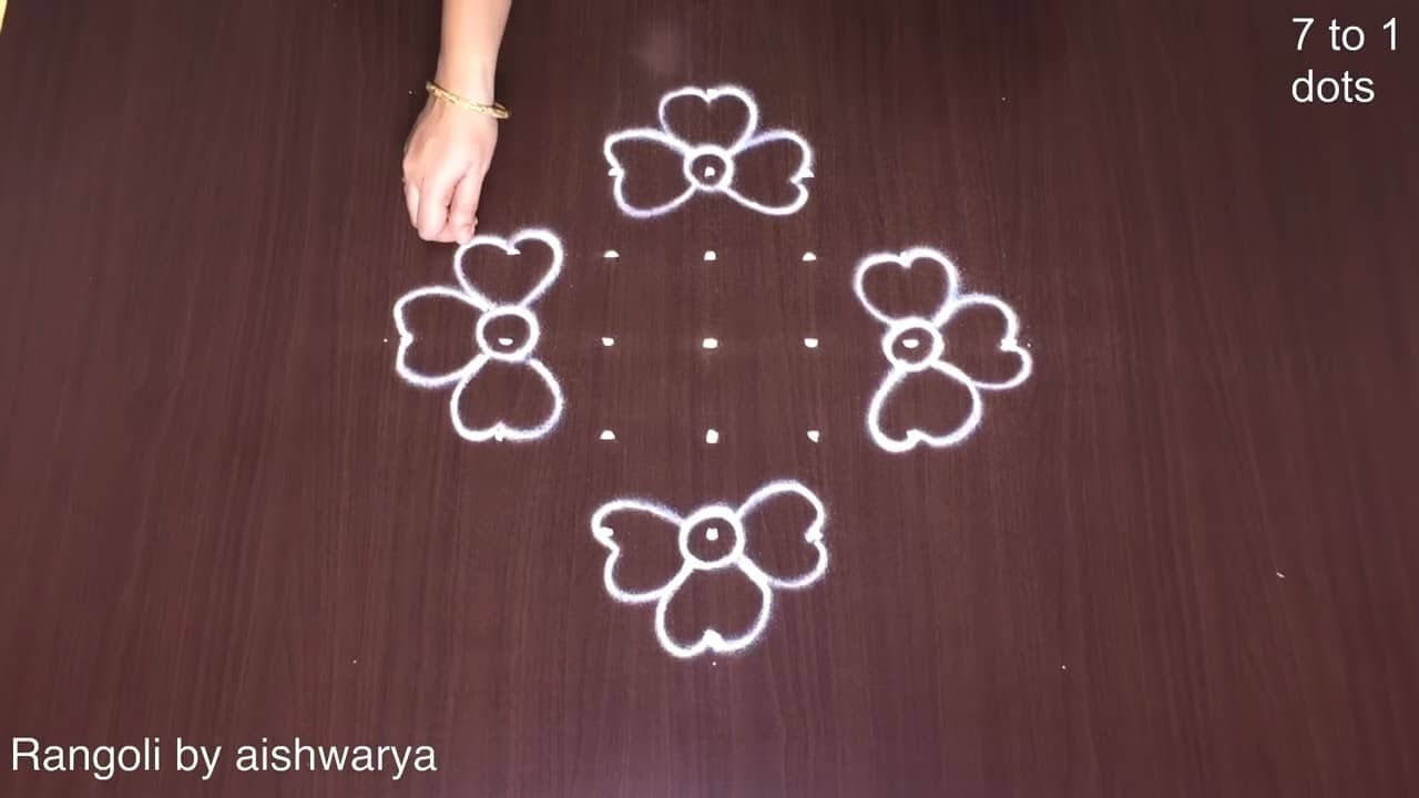7 Dots Daily Purpose Rangoli
