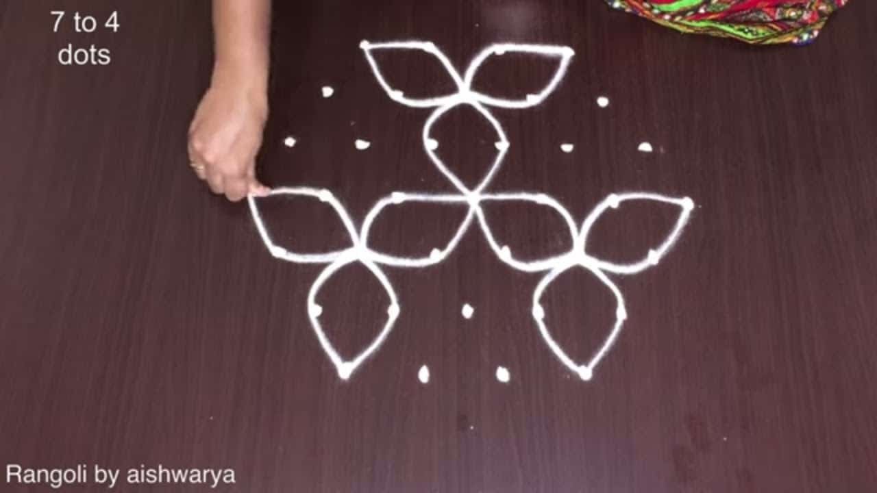 7 Dots Simple Beginners Rangoli