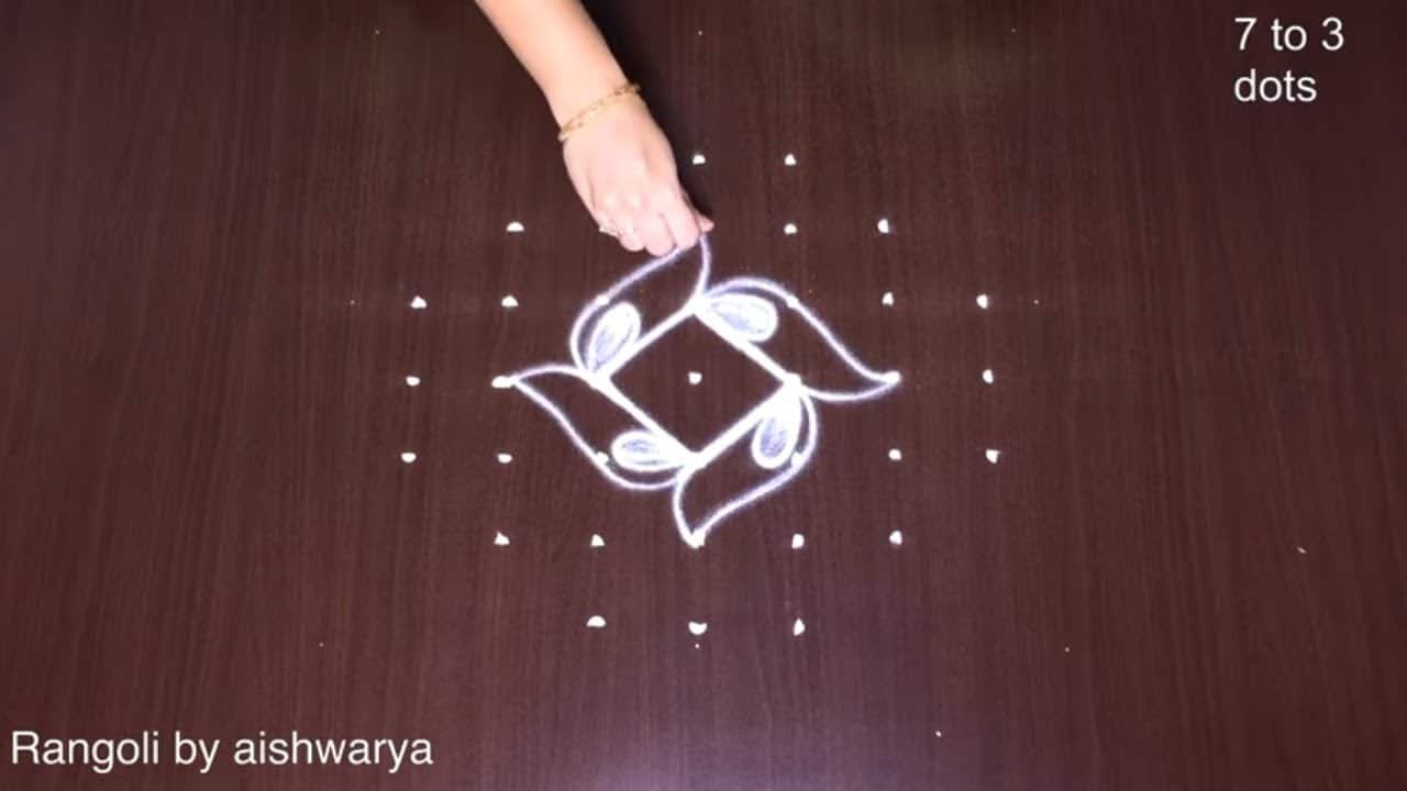 7x3x3 Dots Cute Diya Kolam