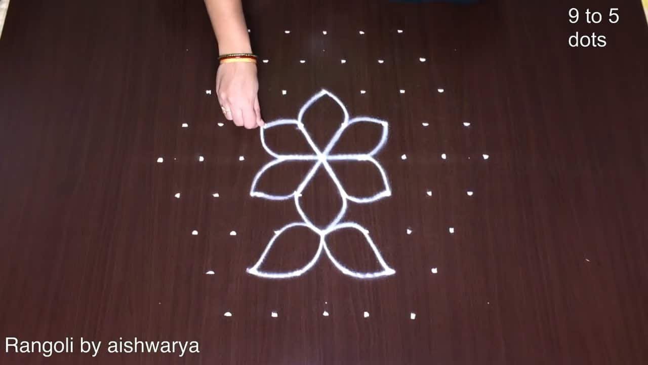 9 Into 5 Kolam Interlaced Dots