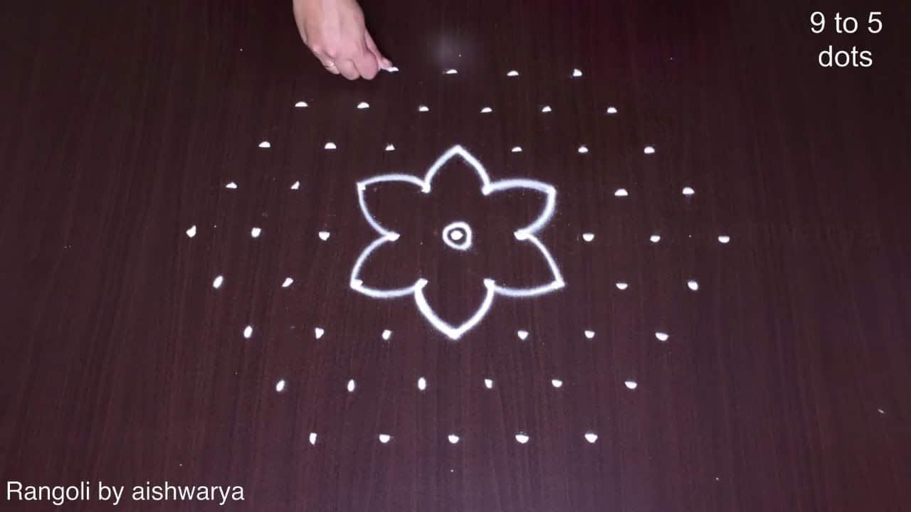 9 to 5 Middle Dots Muggulu