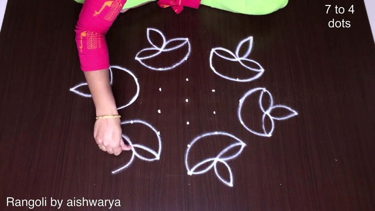 Basic 7-4 Dots Friday Rangoli