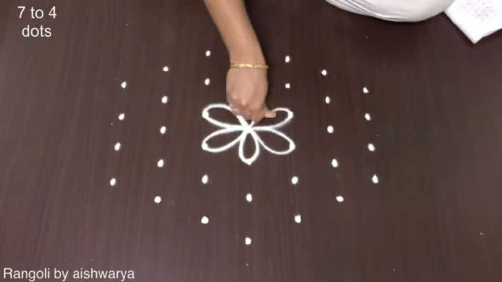 7×4 dots six deepam muggulu