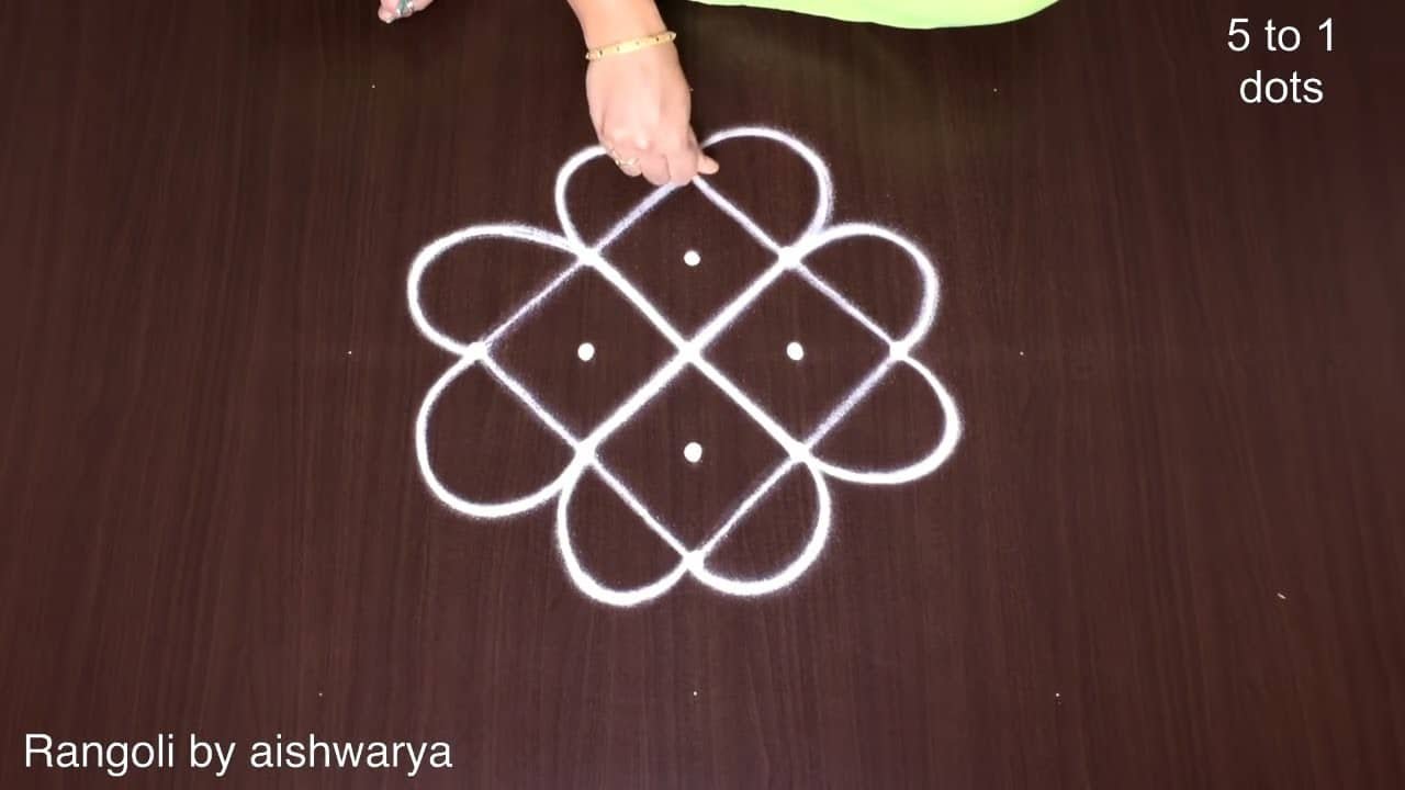 Chukki Flower Rangoli Drawing Simple