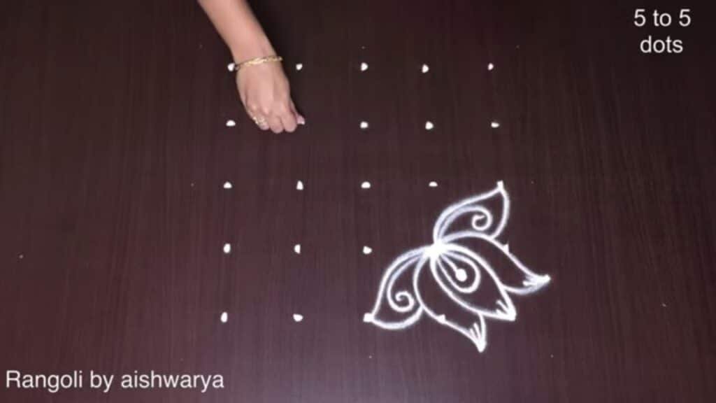 5×5 dots kolam
