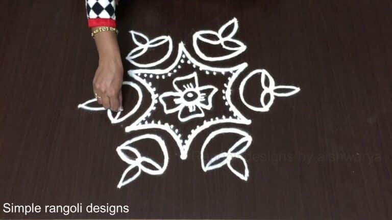 Deepavali diya kolam