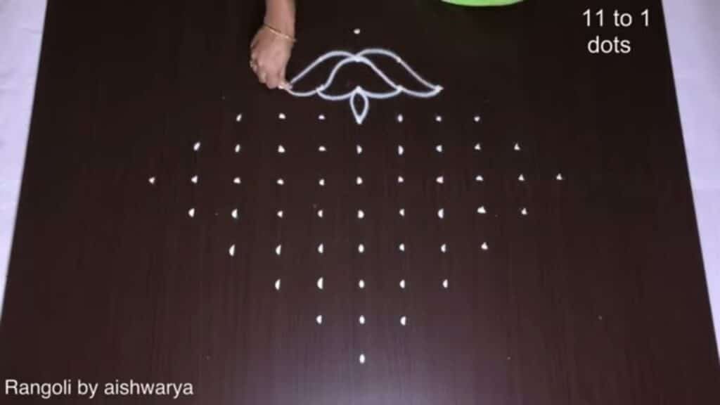 small patterned kolam