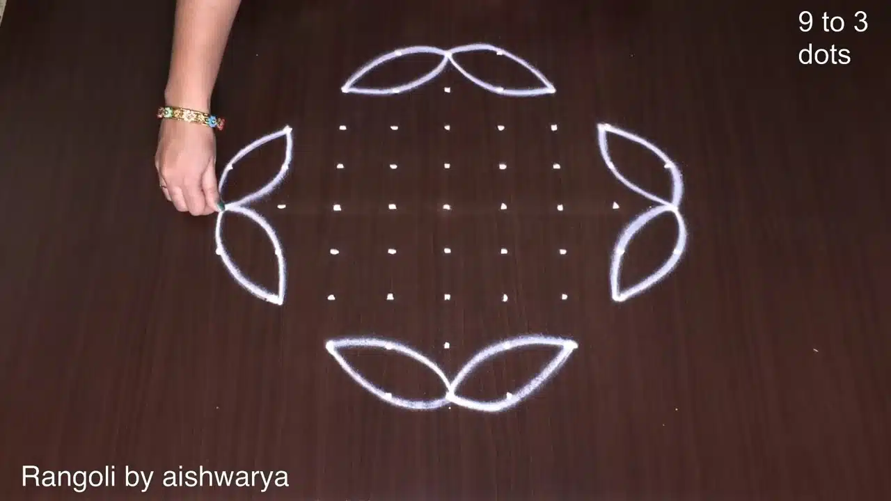 Diya Designs Muggulu Simple 9x3x3