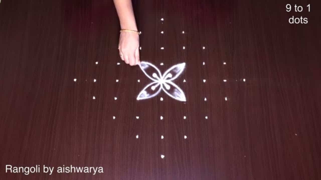 Easy 9 Dotted Kolam