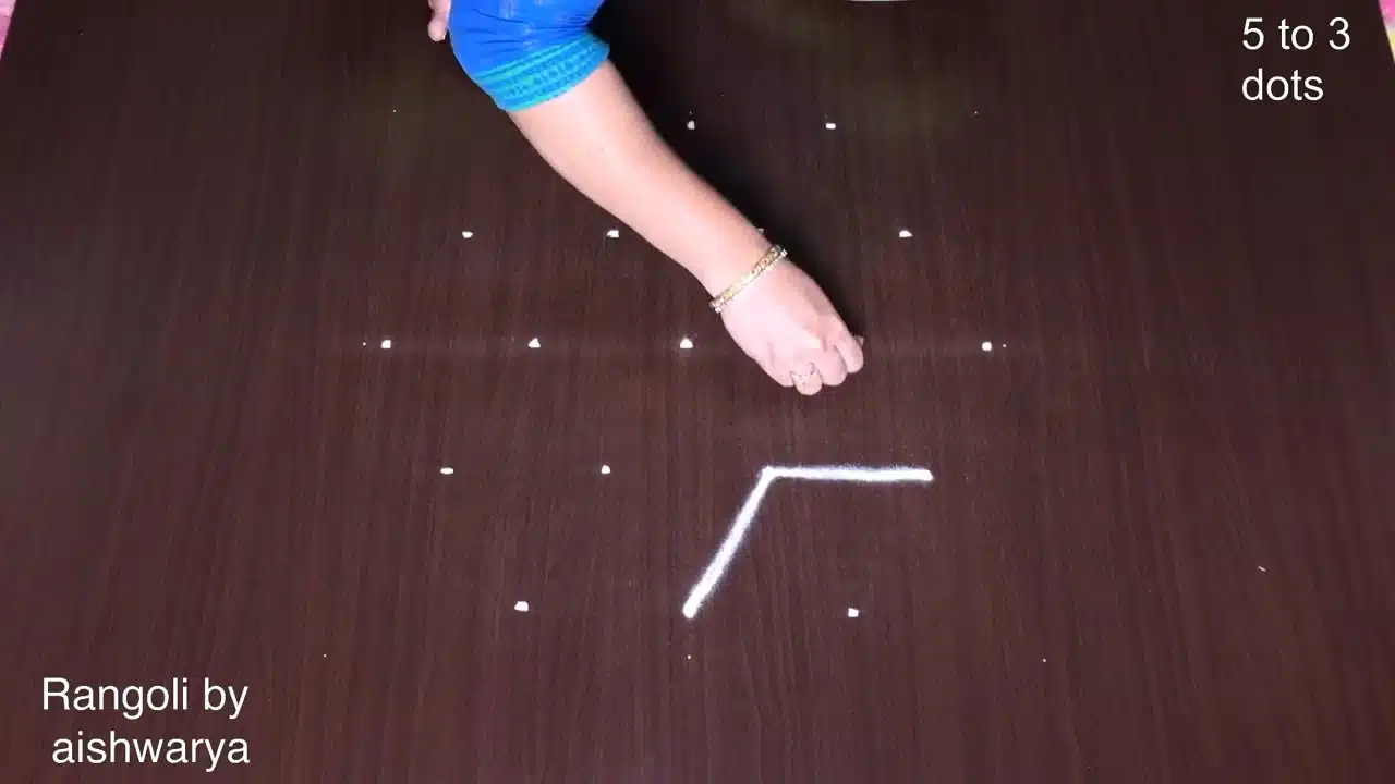 5-to-3 interlaced star muggulu