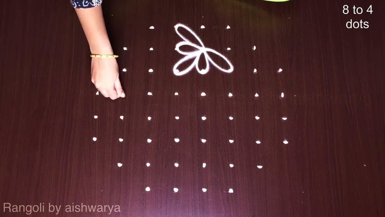Easy Straight Dots Kolam