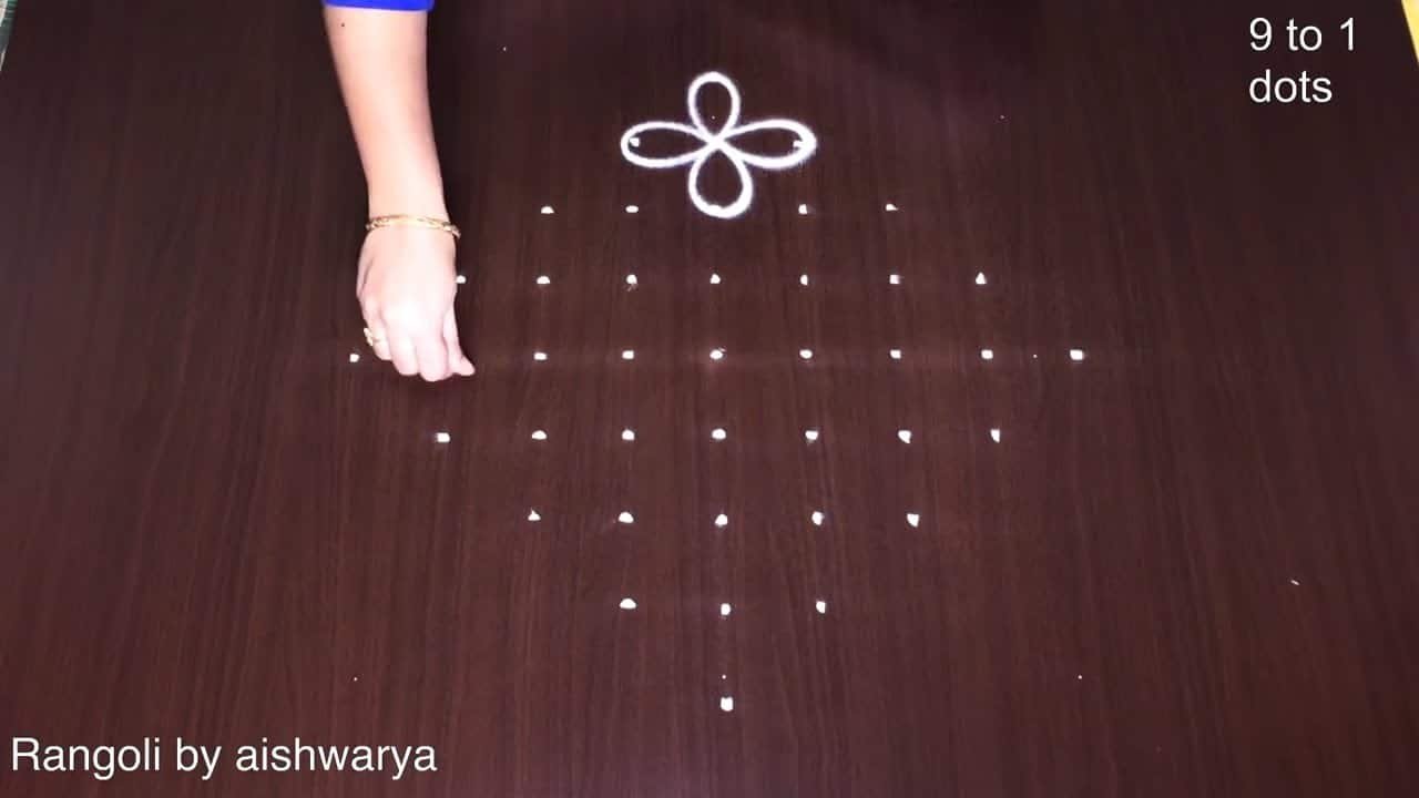 Easy Straight Dots Muggulu