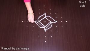 Easy Vilakku Kolam 9-1