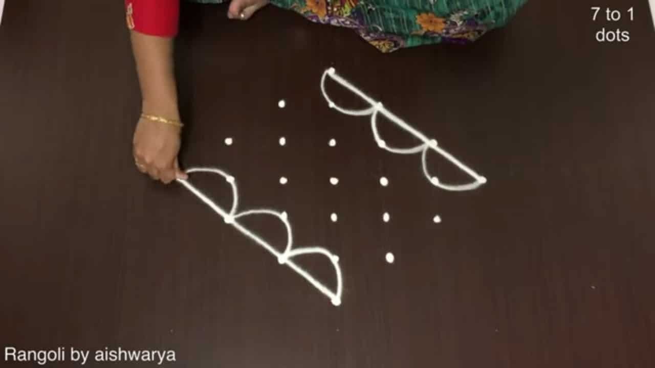 Eight Diyas Diwali Rangoli