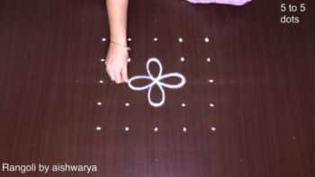 Fantastic Padi Kolam With 5 by 5 Dots