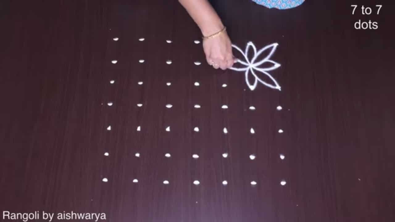 How to Draw Simple 7×7 Kolam