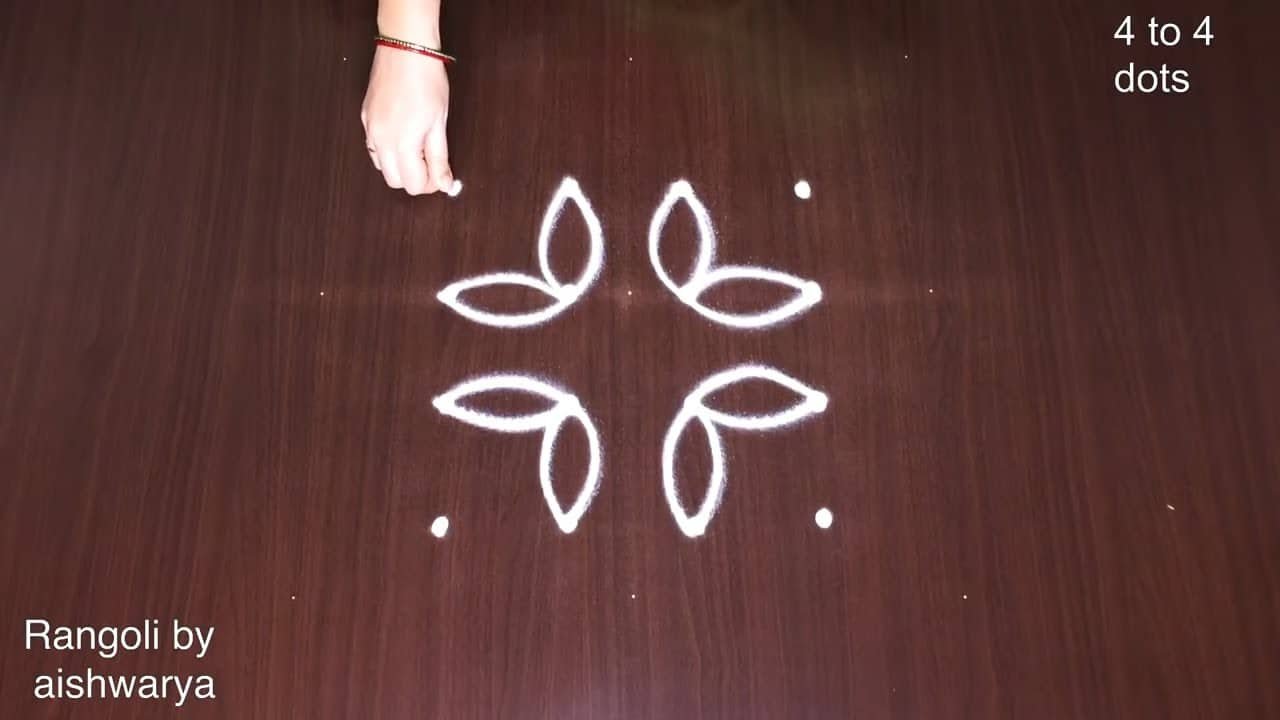 Kutti Rangoli Designs Flower Kolam
