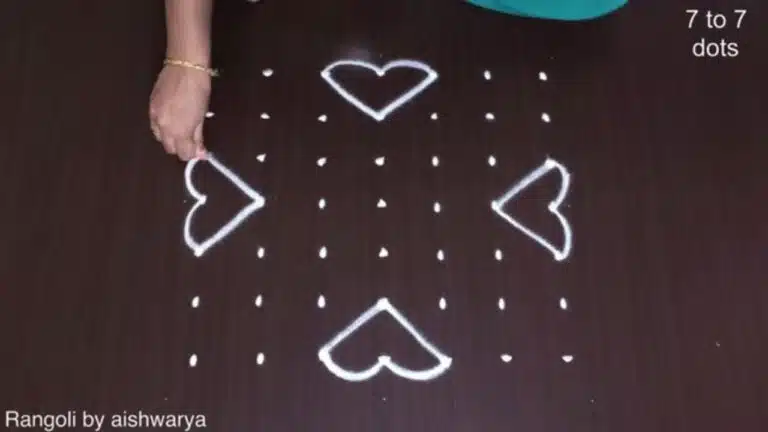 rangoli with 7 dots