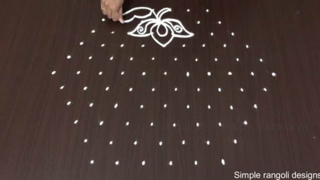 11×6 dots leaf kolam
