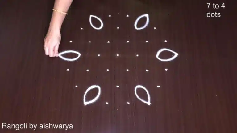 5×4 dots Maha Lakshmi kolam