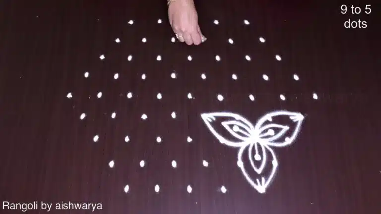 Monday to Saturday kolam