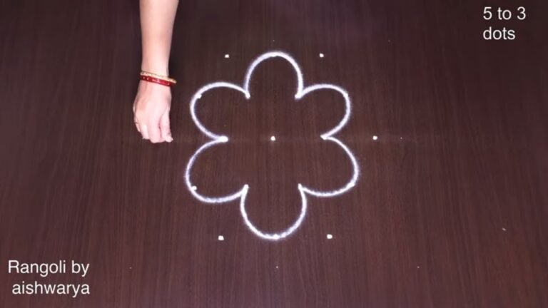 5 dots flower muggu