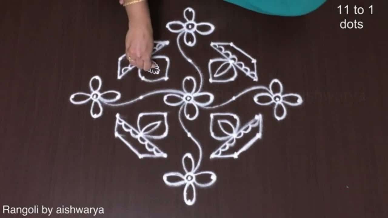 Muggulu Designs Simple Veyadam Ela