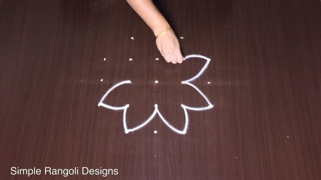 5 dots rangoli