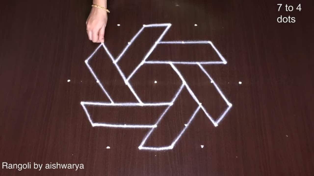 Pooja Room Kolam 7×4 Dots