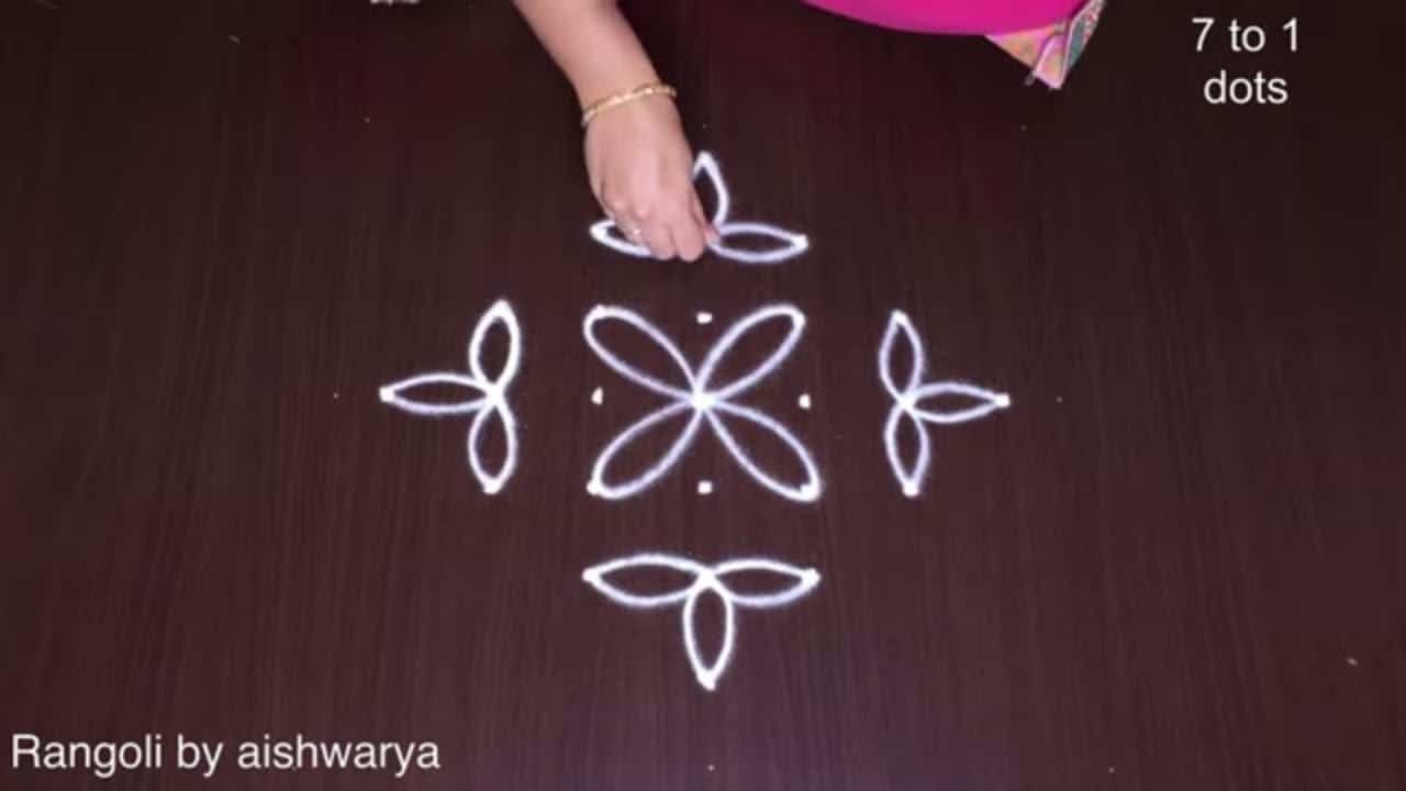Puratasi Madham Flowers Kolam