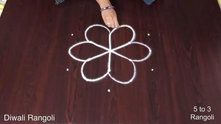 muggulu with 5 dots