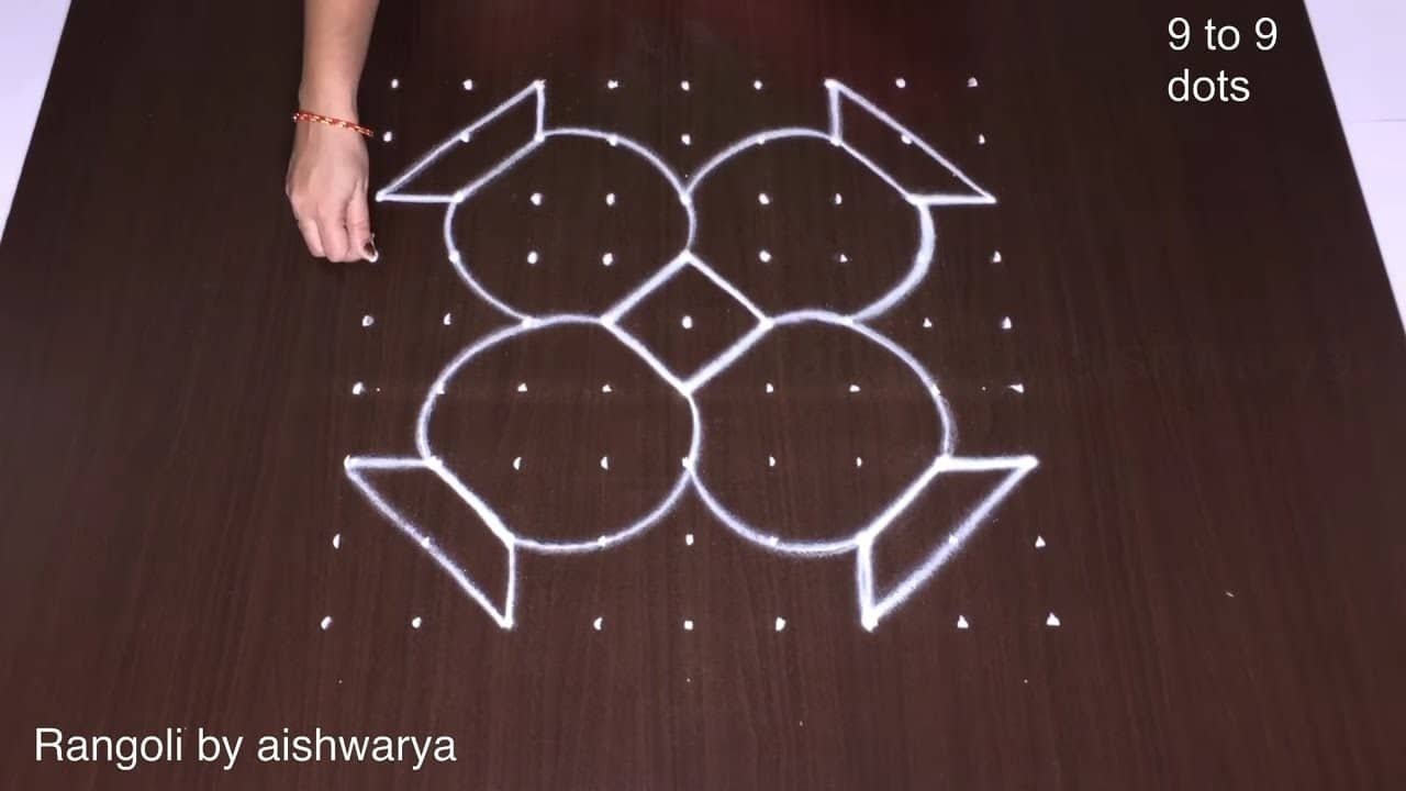 Sankranthi Bhogi Pot Muggulu