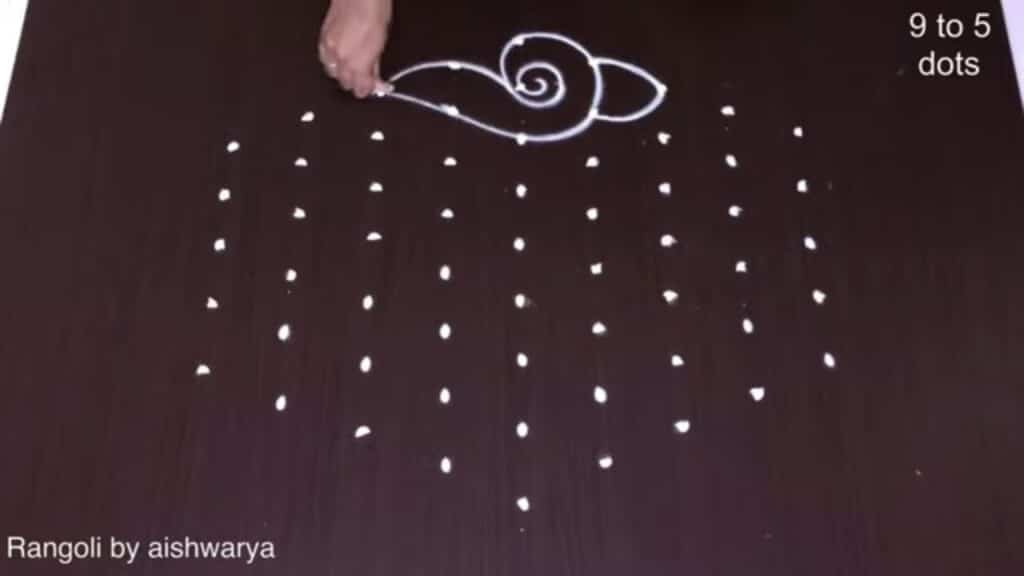 conch lotus kolam