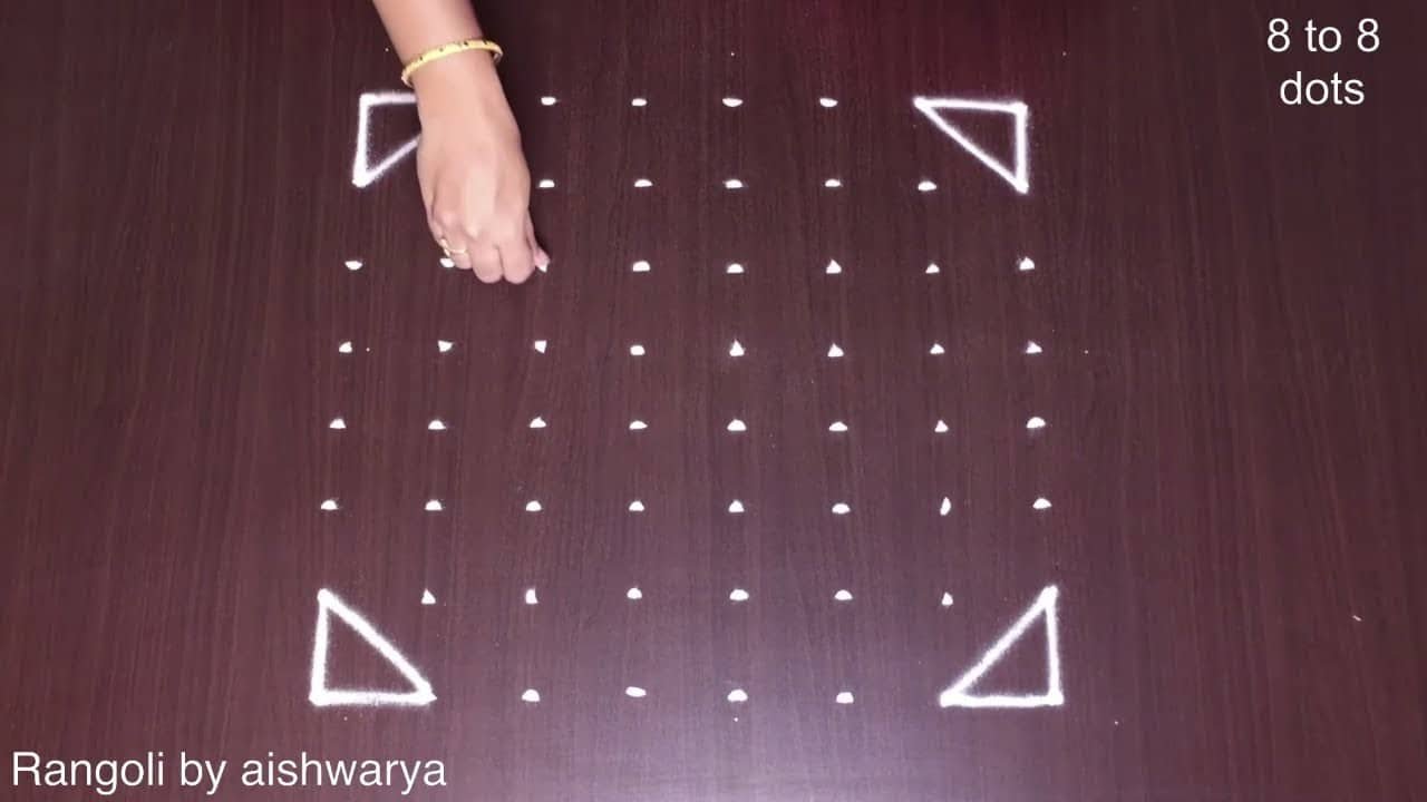 Simple Flower Pot Rangoli