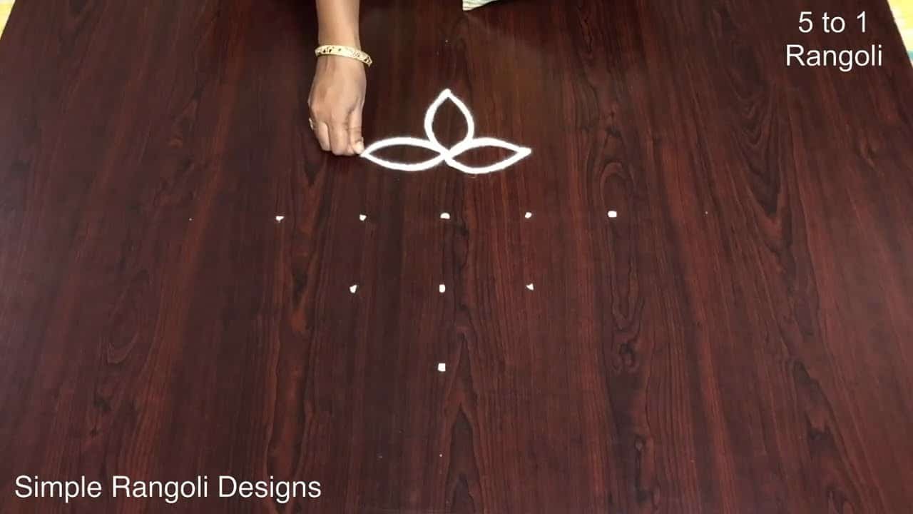 Small Rangoli Designs With Dots for Daily Use
