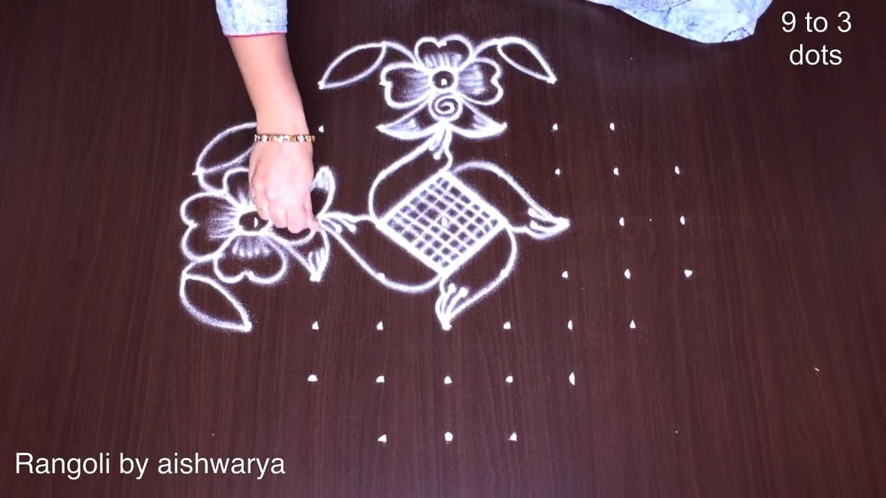 Traditional Lotus 9×3 Rangoli Muggulu