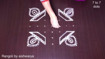 Trendy Rangoli Diya Kolam