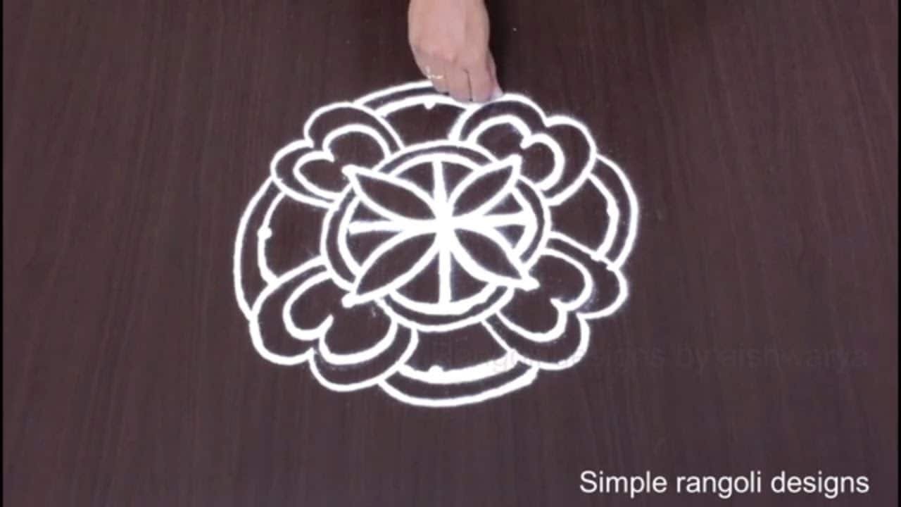 Tulasi Kota Muggulu Rangoli Dizain