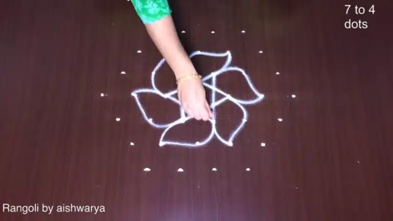 7×4 dots rangoli