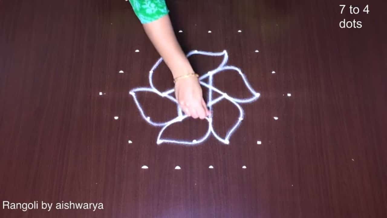Unique Rangoli Designs 7 by 4