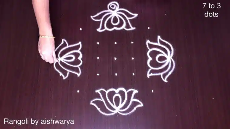 7 dots Varalakshmi Vratham muggulu