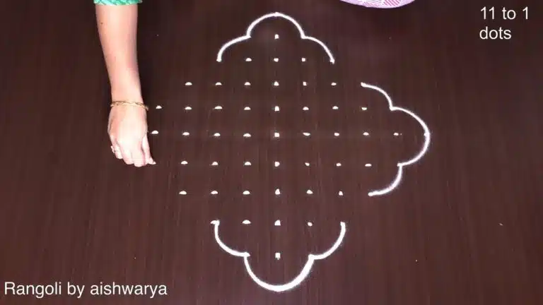 11×1 dots butterfly kolam